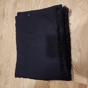 Lululemon wool blanket scarf